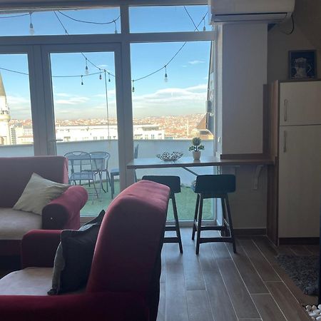 Ora-Prn,Cosy Apartment In The City Center プリシュティナ エクステリア 写真